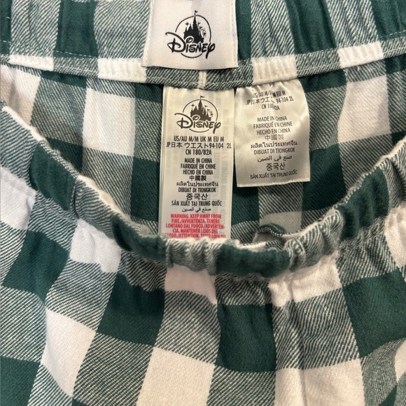 Disney green & white checked flannel pajama set w/ Christmas scene embroidery - Picture 7 of 7